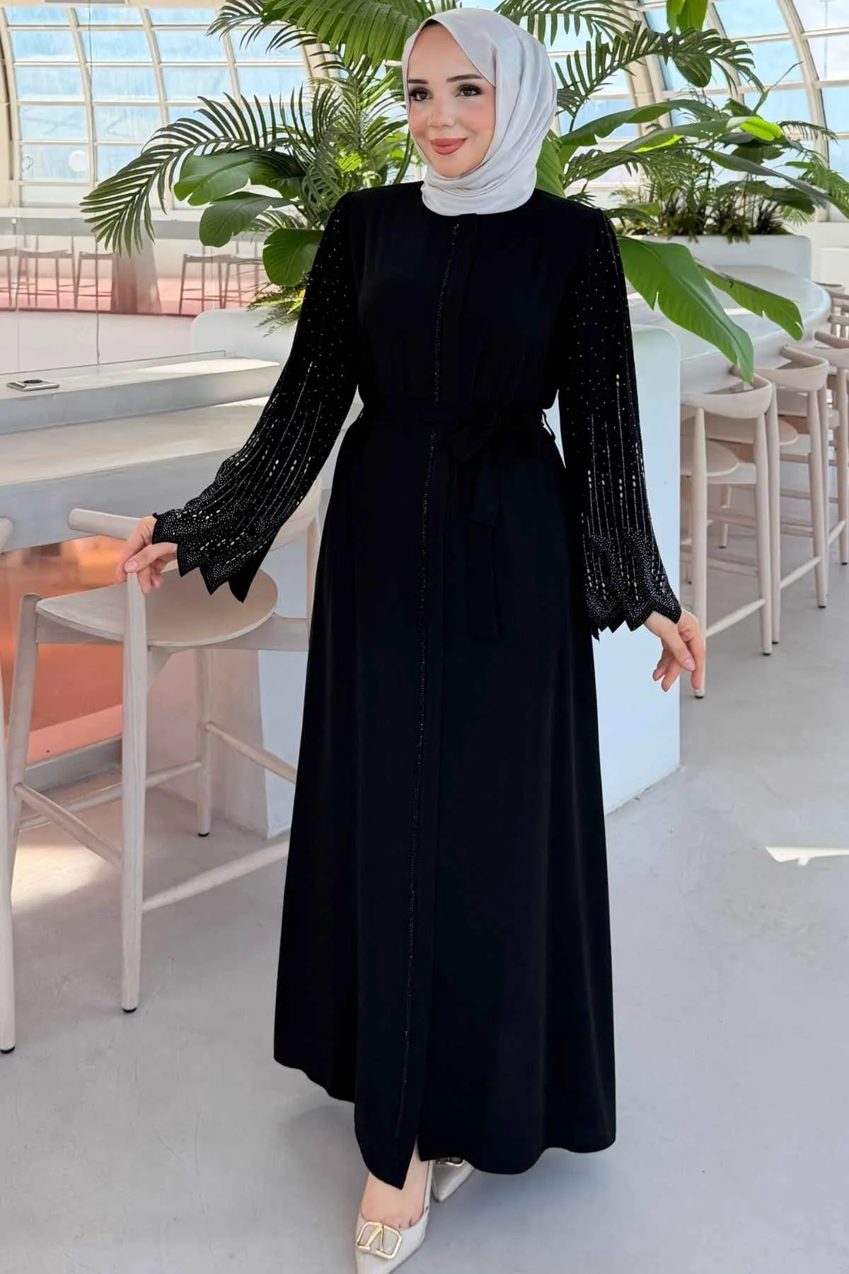 Rabia Premium Kumaş Kolu Taş İşlemeli Siyah Ferace 10020
