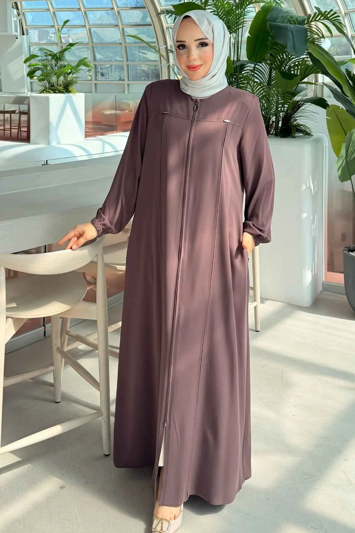 Boydan Fermuarlı ve Metal Detaylı Rabia Ferace 8885 -Vizon