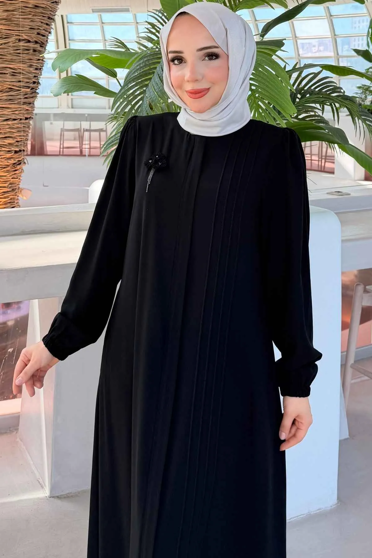 Rabia Göğüs Çiçek Broşlu Nervürlü Ferace 736 -Siyah