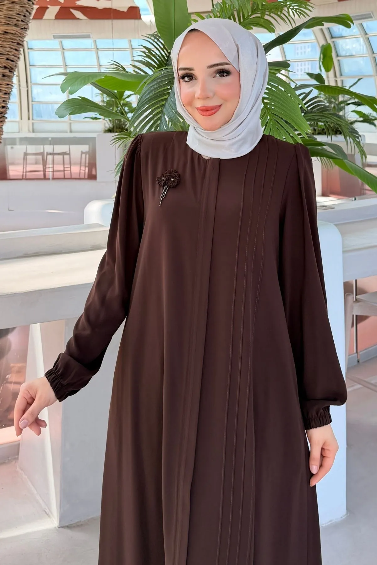 Rabia Göğüs Çiçek Broşlu Nervürlü Ferace 736 - Kahve